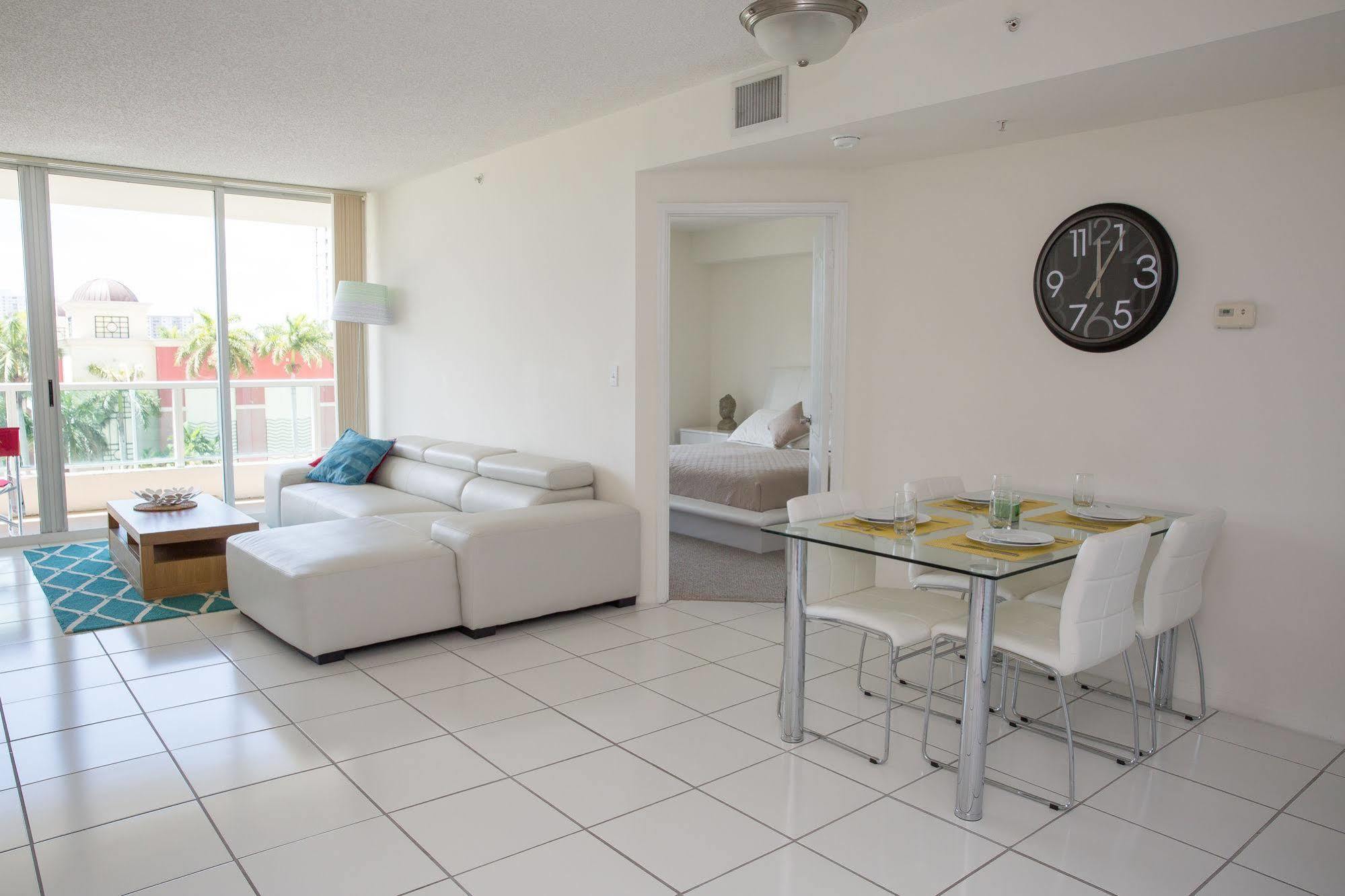 Best Holiday Suites Sunny Isles Beach Eksteriør billede